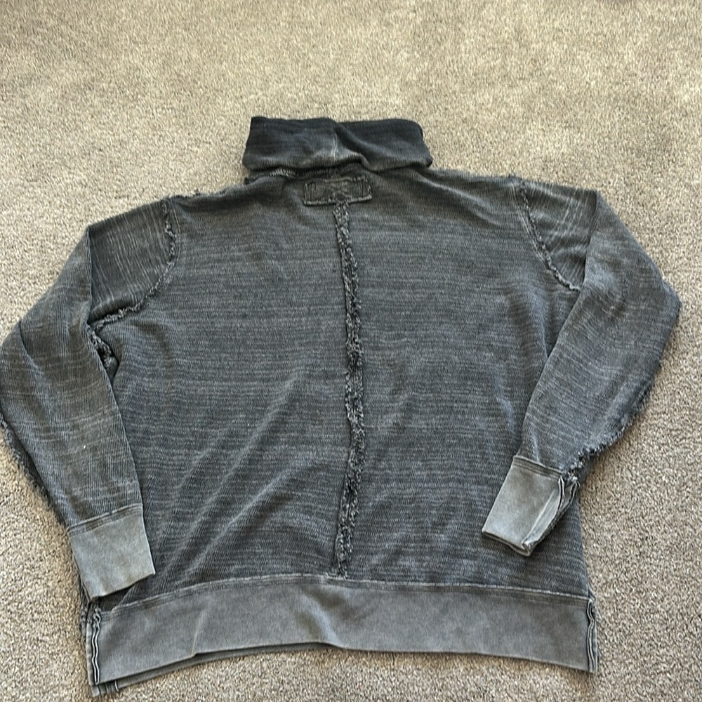 Free people We the Free Timmy turtle pull over - Picture 13 of 14